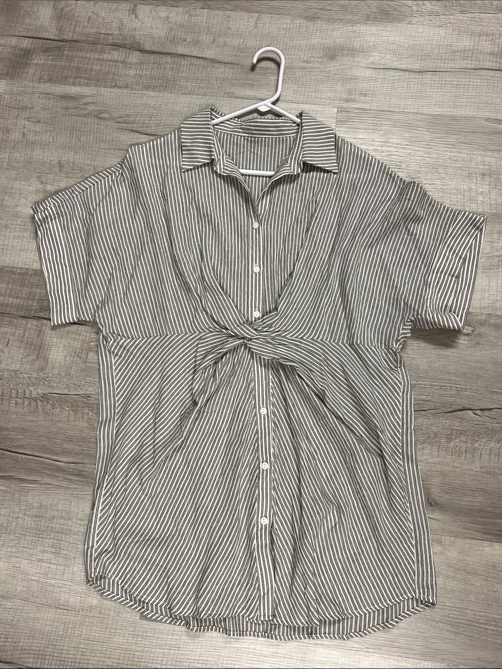 Cupshe Midi Dress/Cover Up
Size Large cream with black Stripes NO TAGS